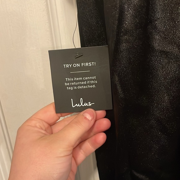 NWT Lulus On the Guest List Black Satin One-Shoulder Maxi Dress - Picture 10 of 12